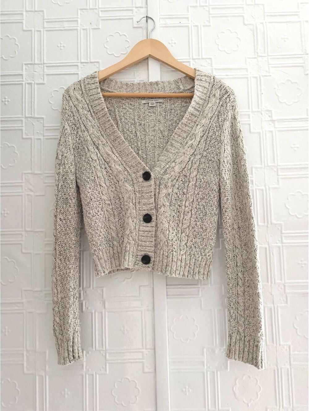 American Eagle Cropped Cable Knit Cardigan Sweater Cream Marled Small
